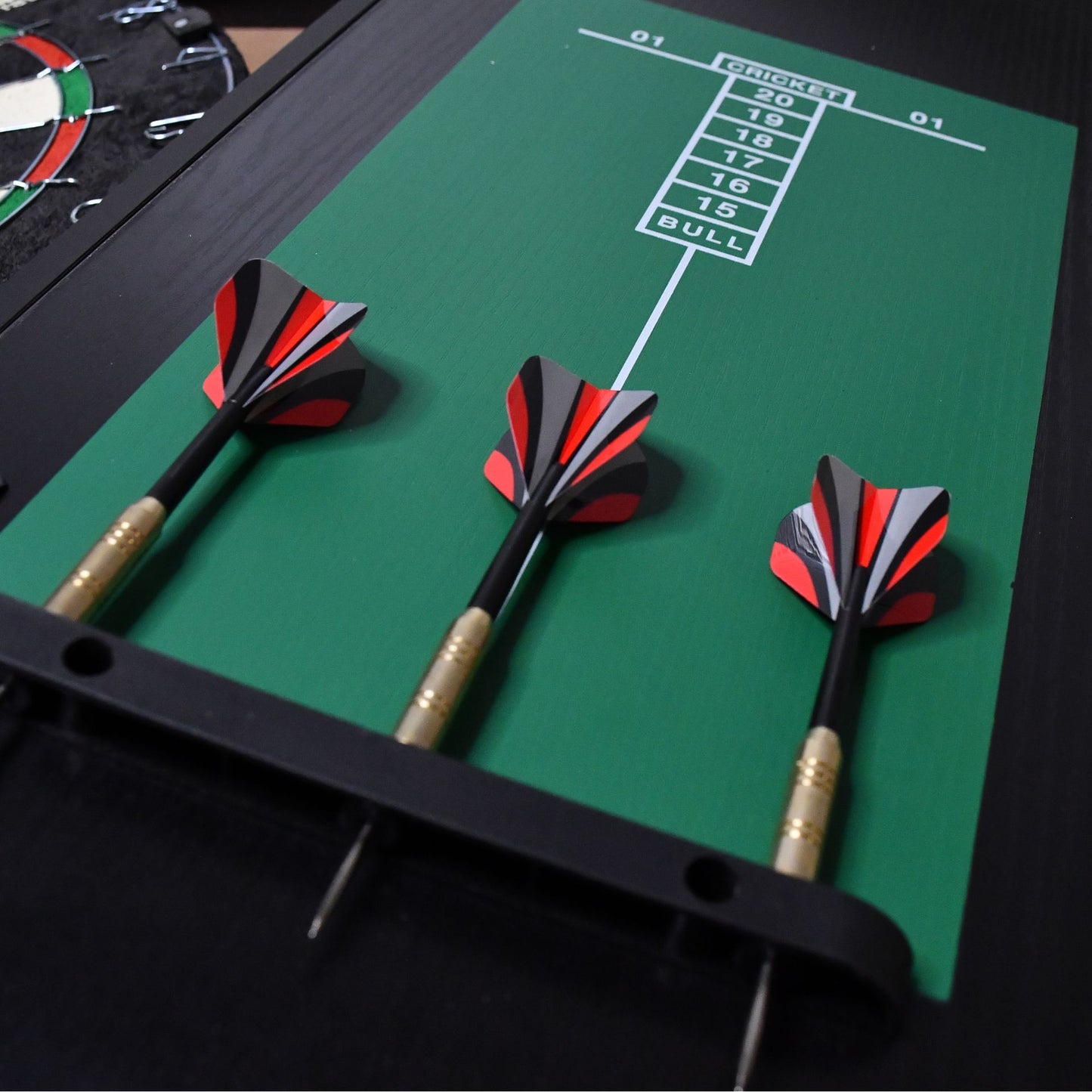 Arrow180 Bristle Dartboard Cabinet Set